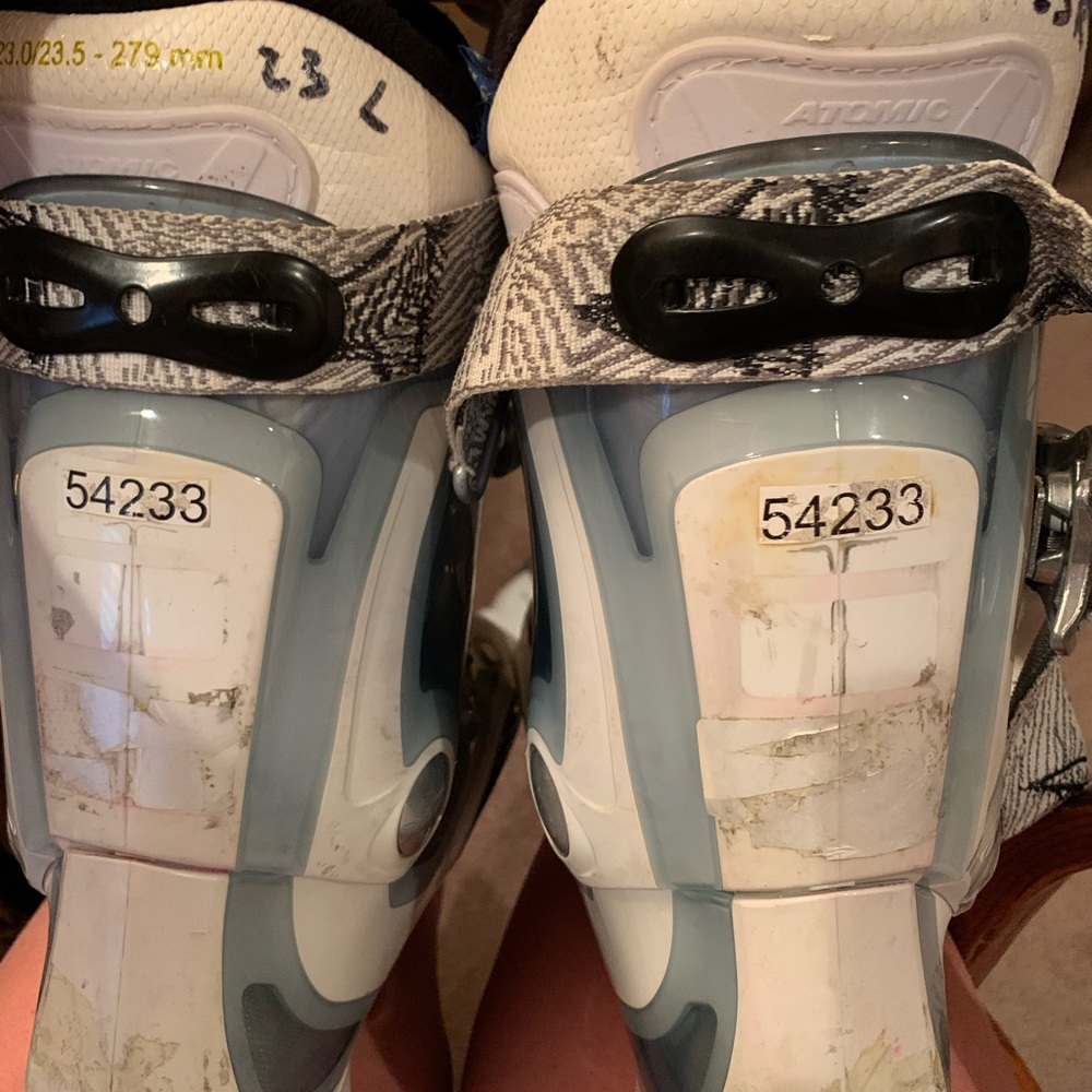 Ski boots - Picture 3 of 4